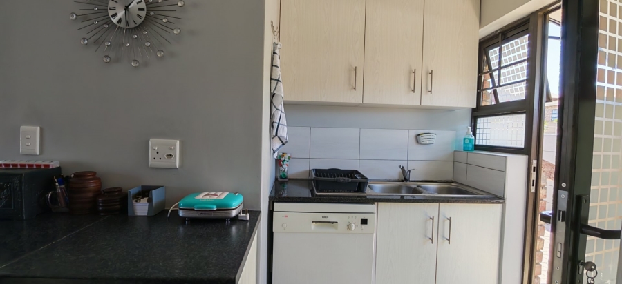 2 Bedroom Property for Sale in Dana Bay Western Cape